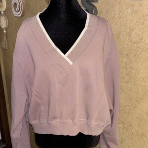 PINK Victoria's Secret Dusty Mauve V-Neck cropped Pullover Sweatshirt Cream Trim